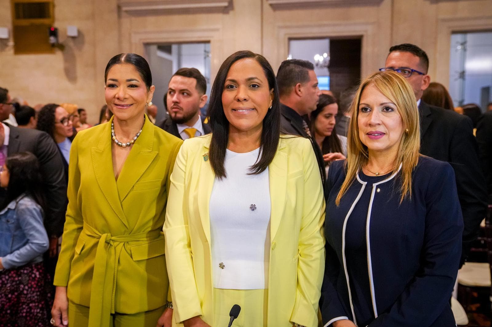 Senado confirma a jefas de Estado, Justicia y Trabajo 